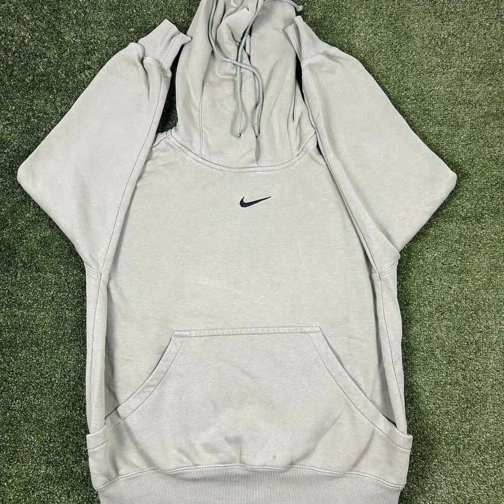 Nike Men's Grey and Green Hoodie